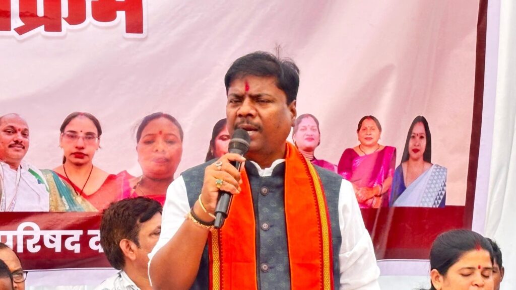 वन मंत्री श्री केदार कश्यप ने किया विभिन्न जनहितकारी निर्माण कार्यों का लोकार्पण.