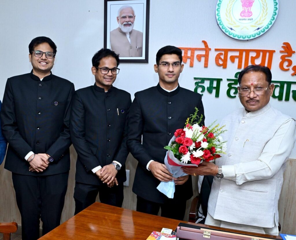 जनसेवा ही प्रशासनिक सेवा का सर्वोच्च उद्देश्य : मुख्यमंत्री श्री विष्णु देव साय.
