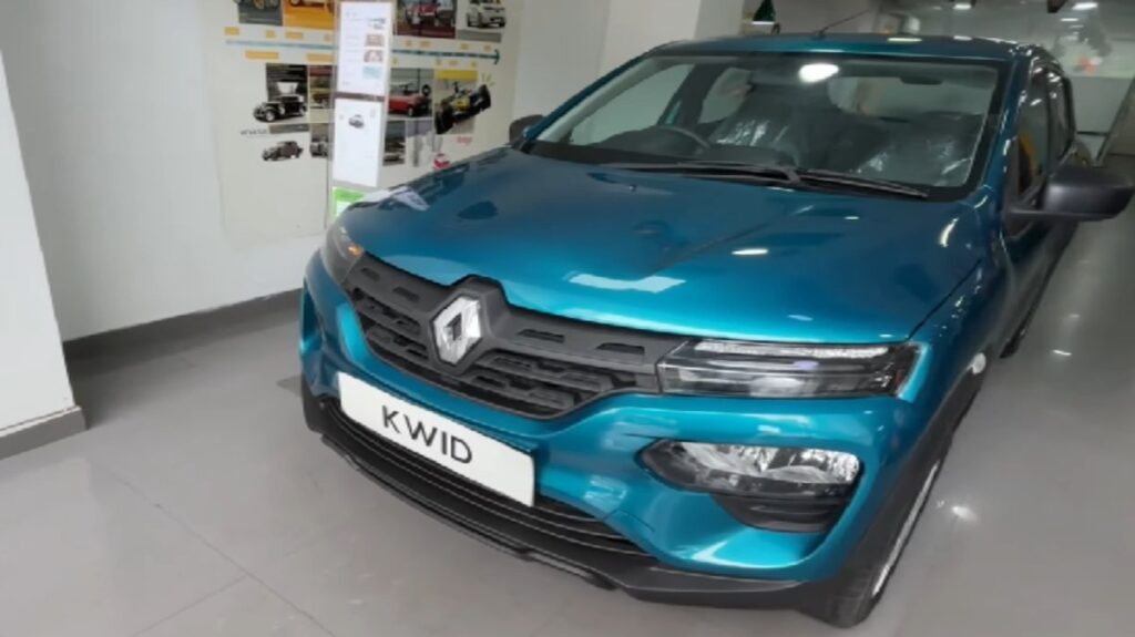 Renault Kwid Automatic EMI: महज 1 लाख की डाउन पेमेंट पर घर लाएं क्विड ऑटोमैटिक, जानें हर महीने कितनी आएगी किस्त Renault Kwid Automatic EMI