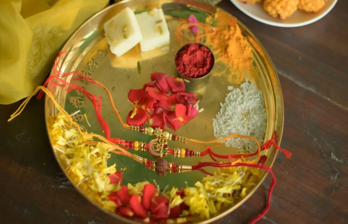राखी की थाली में जरूर होनी चाहिए ये 7 चीजें, नोट कर लें पूरी लिस्ट… राखी की थाली में जरूर होनी चाहिए ये 7 चीजें, नोट कर लें पूरी लिस्ट...