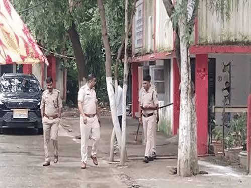 बाल सुधार गृह में नाबालिग ने लगाई फांसी, बाथरूम में लटकी मिली लाश बाल सुधार गृह में नाबालिग ने लगाई फांसी, बाथरूम में लटकी मिली लाश
