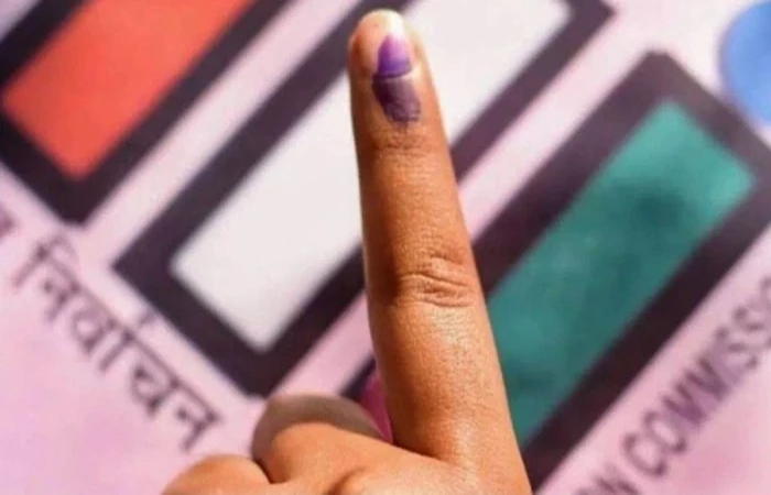 छत्तीसगढ़ में अब ईवीएम से होंगे नगरीय निकाय चुनाव, अधिसूचना जारी छत्तीसगढ़ में अब ईवीएम से होंगे नगरीय निकाय चुनाव, अधिसूचना जारी