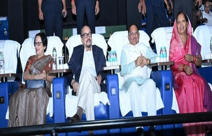 सिनेमा हॉल पहुंचे सीएम साय, ‘हनुमान अंश’ देख लिया बड़ा फैसला; छत्तीसगढ़ में फिल्म टैक्स फ्री सिनेमा हॉल पहुंचे सीएम साय, ‘हनुमान अंश’ देख लिया बड़ा फैसला; छत्तीसगढ़ में फिल्म टैक्स फ्री