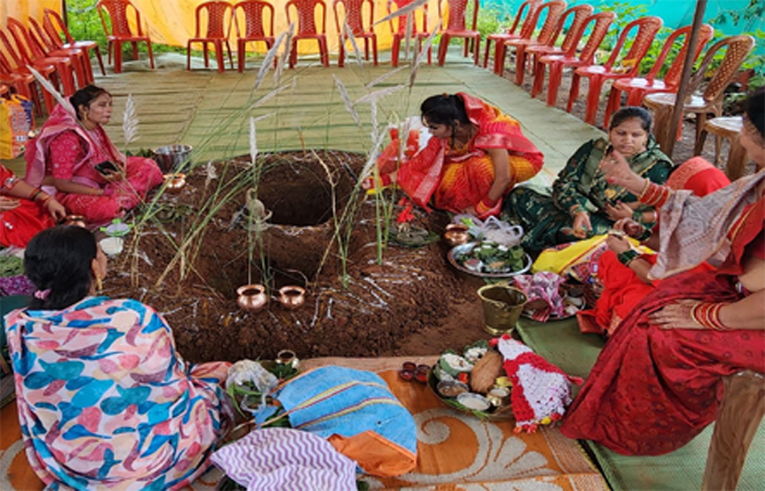 आज कमरछठ: संतान की दीर्घायु के लिए माताएं रखेंगी व्रत, पसहर चावल से खुलेगा उपवास आज कमरछठ: संतान की दीर्घायु के लिए माताएं रखेंगी व्रत, पसहर चावल से खुलेगा उपवास