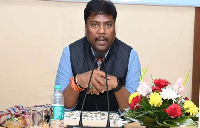 सहकारी बैंकों में 1360 पदों पर भर्ती का रास्ता साफ: केदार कश्यप की पहल से युवाओं को मिलेगा रोजगार सहकारी बैंकों में 1360 पदों पर भर्ती का रास्ता साफ: केदार कश्यप की पहल से युवाओं को मिलेगा रोजगार