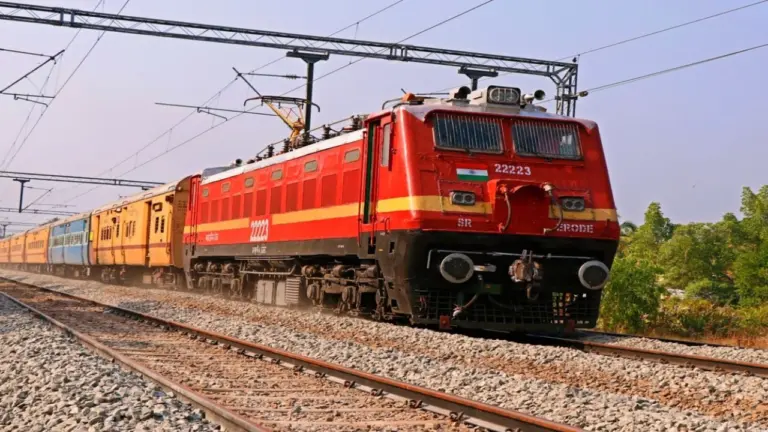 छत्तीसगढ़ से गुजरने वाली इन 10 ट्रेनों के पहुंचने के समय में बदलाव, 13 सितंबर से लागू होगा संशोधित समय