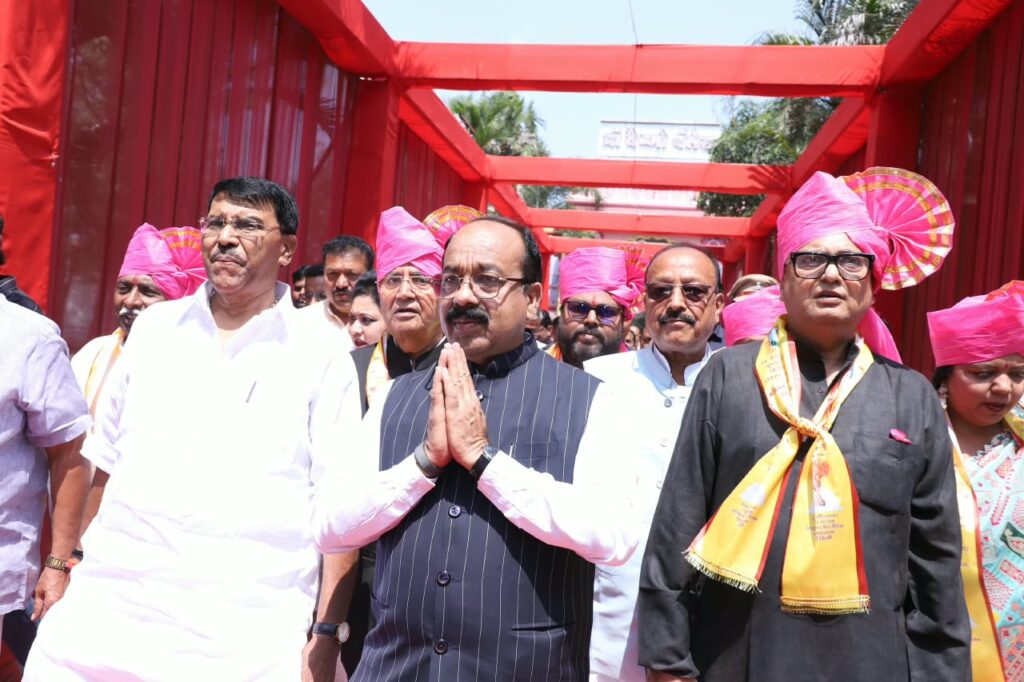 महाराष्ट्र में आयोजित अखिल भारतीय तैलिक साहू महासभा के राष्ट्रीय अधिवेशन में मुख्य अतिथि के रूप में शामिल हुए डिप्टी सीएम अरुण साव