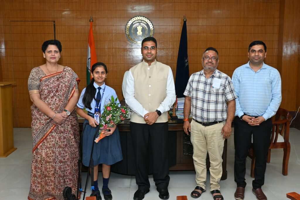 इंस्पायर अवार्ड प्रतियोगिता के लिये समृद्धि शर्मा का चयन, कलेक्टर कुलदीप शर्मा ने दी शुभकामनायें