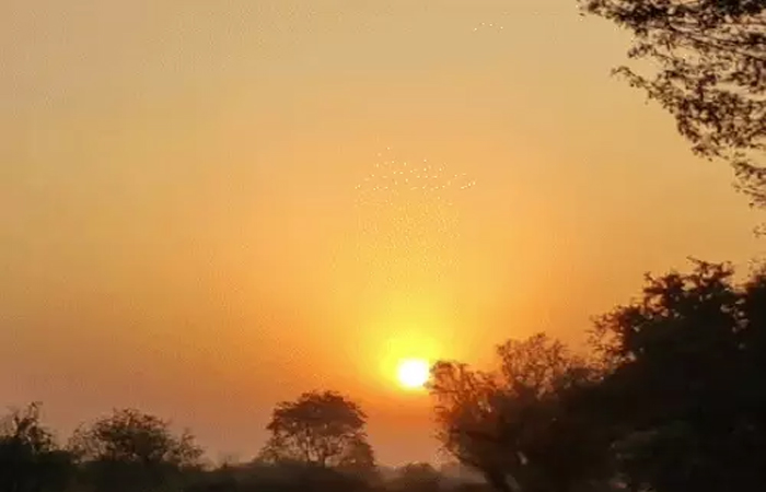 छत्तीसगढ़ में 2-3 दिन में मानसून की विदाई के आसार: बारिश थमने से चढ़ा पारा, रायपुर में आज 34°C तक पहुंचेगा तापमान छत्तीसगढ़ में 2-3 दिन में मानसून की विदाई के आसार: बारिश थमने से चढ़ा पारा, रायपुर में आज 34°C तक पहुंचेगा तापमान