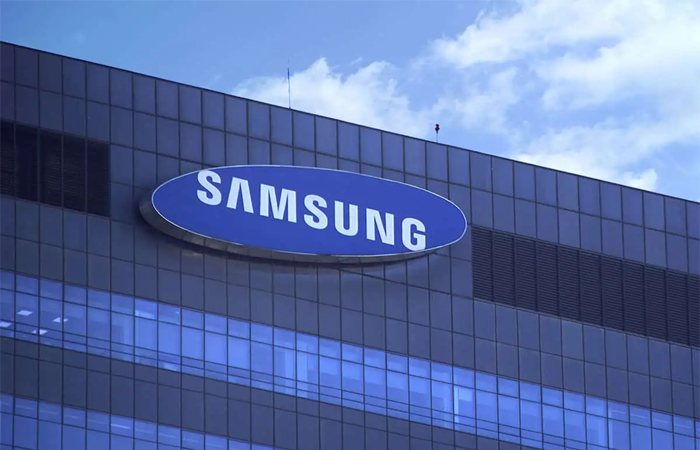 Samsung ने फिर बढ़ाए स्मार्टफोन के दाम, Galaxy A27, M47 और F70 Pro ₹2,000 तक हुए महंगे Samsung ने फिर बढ़ाए स्मार्टफोन के दाम, Galaxy A27, M47 और F70 Pro ₹2,000 तक हुए महंगे