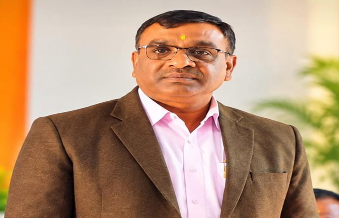 महाकुल समाज के प्रदेश अध्यक्ष परमेश्वर यादव के प्रयासों से महाकुल, महकुल जाति को केंद्रीय पिछड़ा वर्ग सूची में शामिल कराने की पहल तेज महाकुल समाज के प्रदेश अध्यक्ष परमेश्वर यादव के प्रयासों से महाकुल, महकुल जाति को केंद्रीय पिछड़ा वर्ग सूची में शामिल कराने की पहल तेज